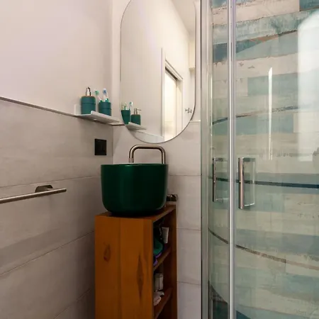 Th Apartament